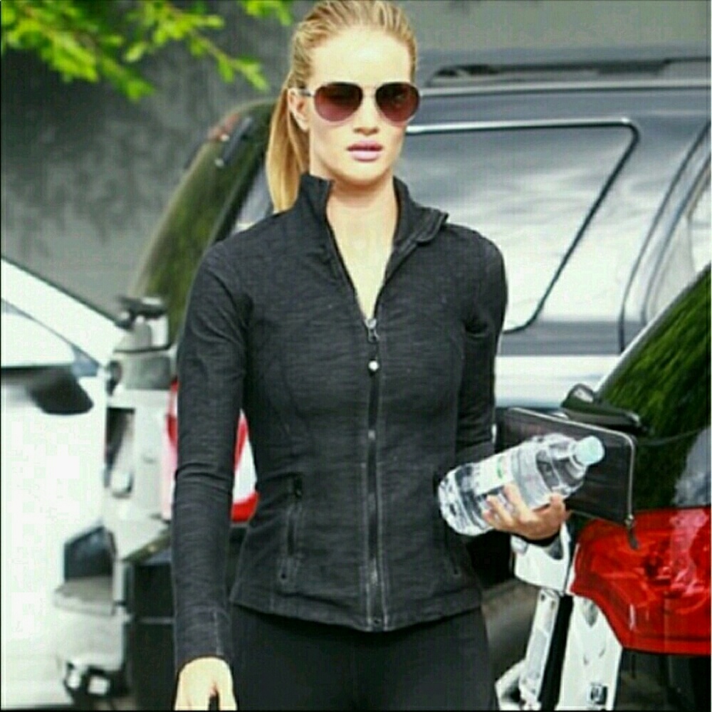 EUC Lululemon define jacket 4